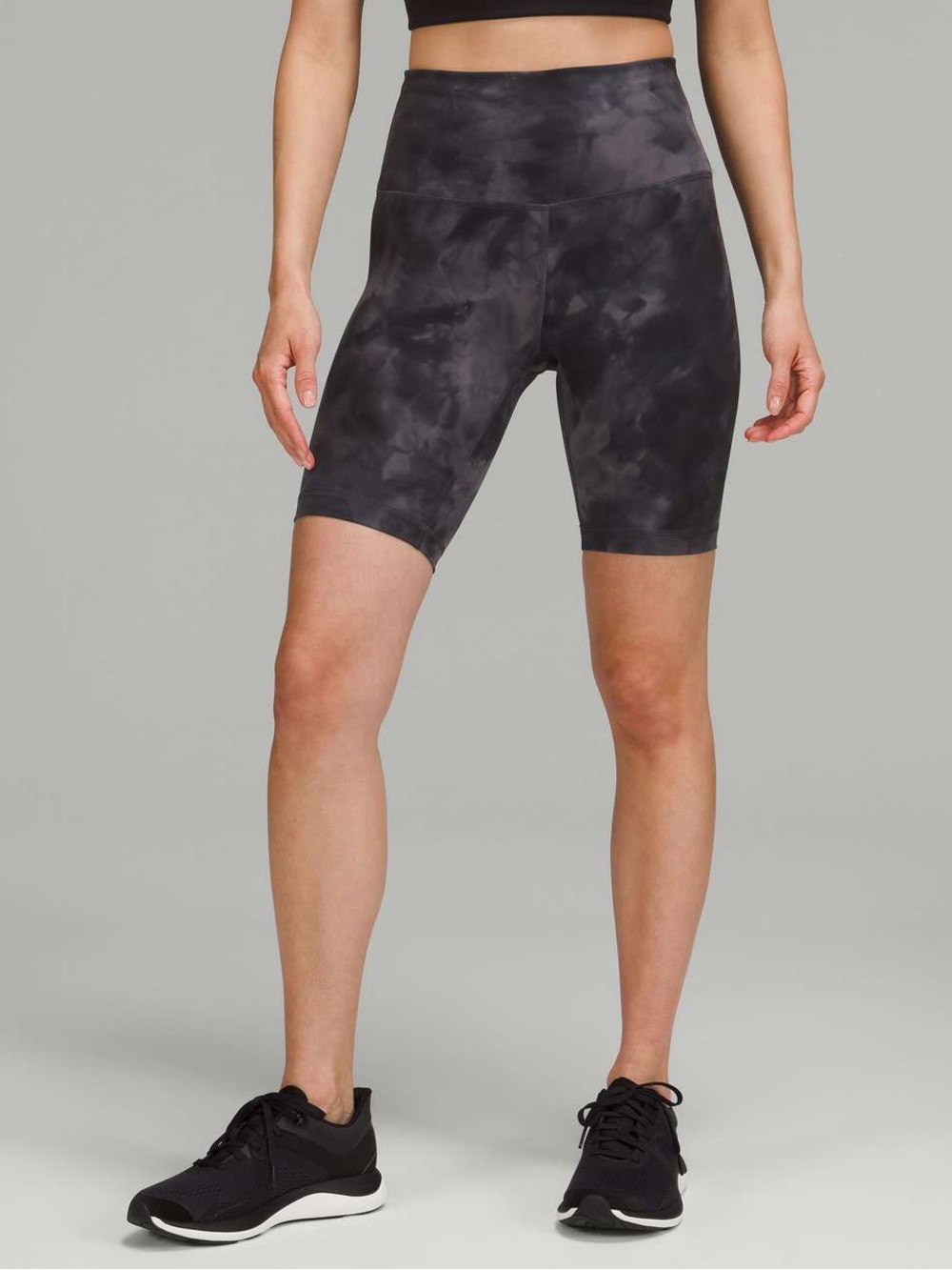 Lululemon Wunder Train High-Rise Short 8” – Diamond Dye Pitch Grey Graphite Grey